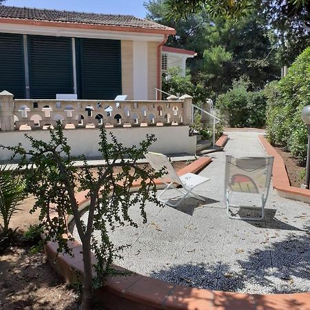 Villetta Dei Fiori, Vicino Spiaggia Di Punta Pizzo Gallipoli Esterno foto