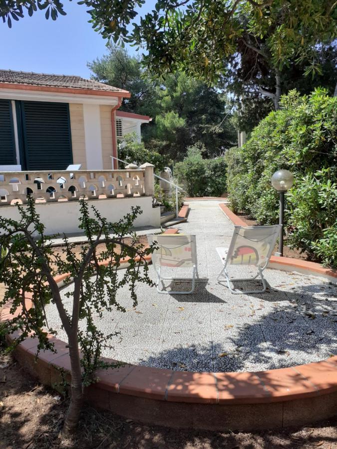 Villetta Dei Fiori, Vicino Spiaggia Di Punta Pizzo Gallipoli Esterno foto