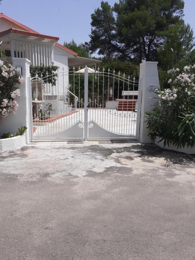 Villetta Dei Fiori, Vicino Spiaggia Di Punta Pizzo Gallipoli Esterno foto